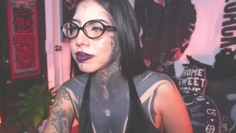 dalia_vorhees online show from April 22, 2:52 am