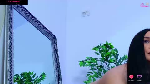 daliyaa_ online show from August 8, 1:19 pm