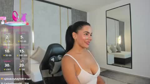 D A N A  online show from July 28, 9:03 pm