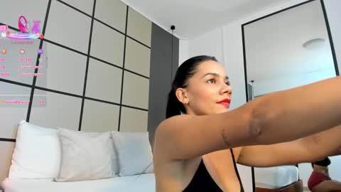 D A N A  online show from January 5, 5:27 pm