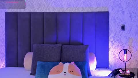 Dana online show from November 12, 6:50 pm