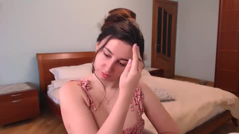 Snapshot of danadjuani chatting on December 23, 7:06 am Danna Lovense is activeThere are legends that in this room all your wishes can come true Private is Open online show from December 23, 7:06 am
