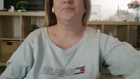 DanaHotMILF online show from November 15, 10:33 pm