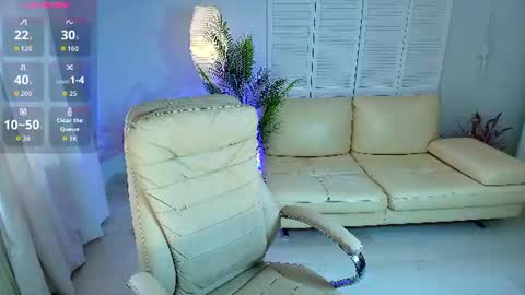 dani_kittys online show from June 15, 8:36 am