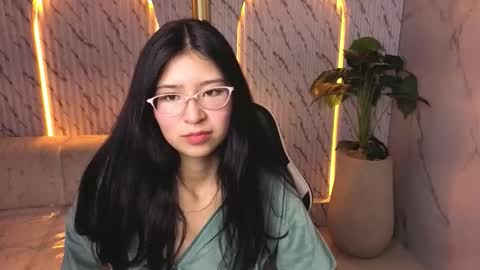 dani_tf online show from March 15, 1:13 pm