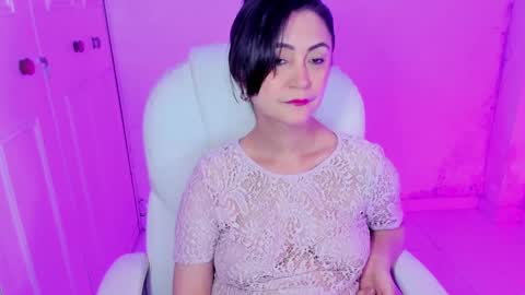Snapshot of danielahot2 chatting on February 28, 7:37 am Daniela online show from February 28, 7:37 am
