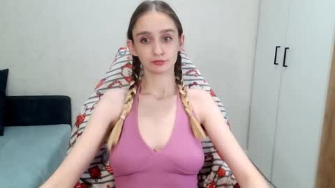 Snapshot of daniella_martin chatting on December 16, 11:07 pm Daniella Martin online show from December 16, 11:07 pm