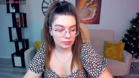Snapshot of daniellasweet20 chatting on December 21, 7:24 am Daniella online show from December 21, 7:24 am