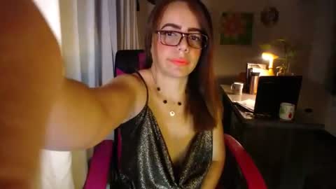 Angie online show from July 8, 3:25 pm