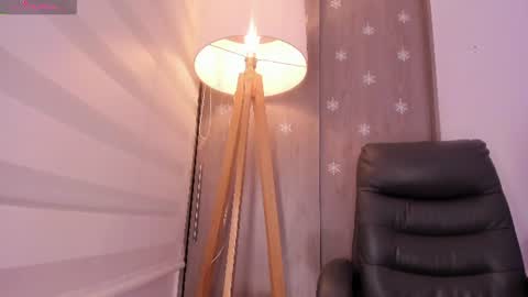 Danielle Rose online show from July 17, 12:26 am