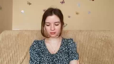 Mia online show from July 20, 10:39 am