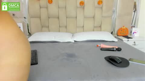 DANIELA online show from October 30, 1:34 pm