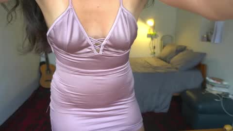 danalle .. online show from May 30, 7:32 pm