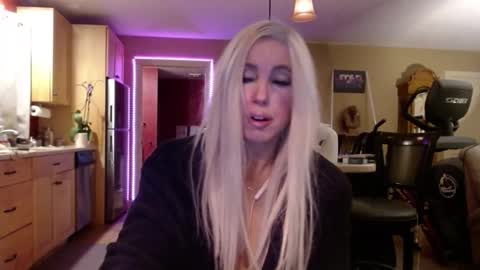 DanikaWhite69 online show from February 22, 2:18 pm