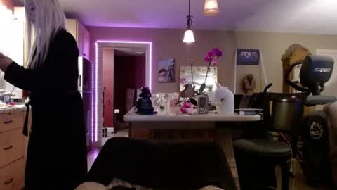 DanikaWhite69 online show from May 12, 3:08 pm