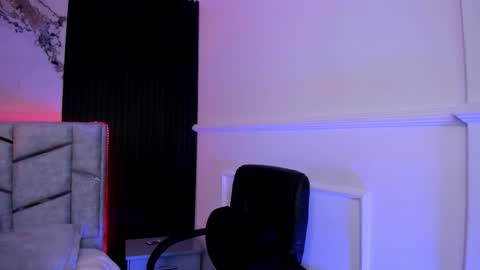 Snapshot of daniphoenixx chatting on September 8, 7:57 pm Dani Phonenix online show from September 8, 7:57 pm