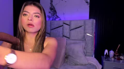 Snapshot of daniphoenixx chatting on February 24, 7:41 pm Dani Phonenix online show from February 24, 7:41 pm