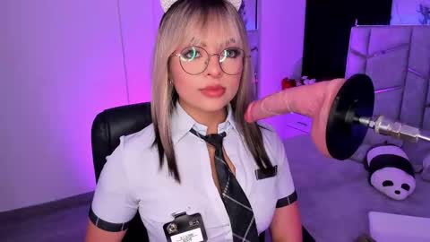 Snapshot of daniphoenixx chatting on September 22, 2:48 pm Dani Phonenix online show from September 22, 2:48 pm