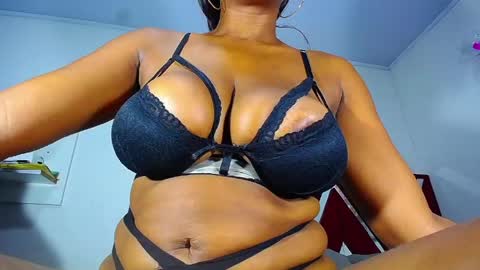 danisabrownn online show from June 5, 3:07 pm