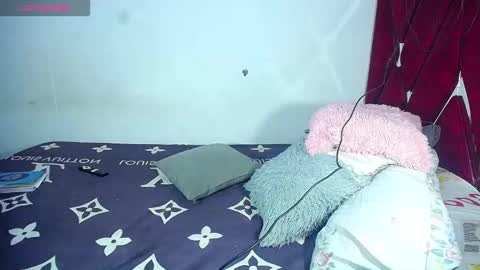 Snapshot of danisabrownn chatting on September 19, 2:38 pm danisabrownn online show from September 19, 2:38 pm