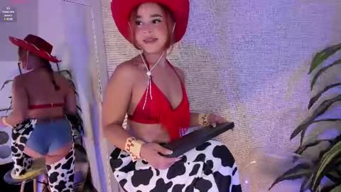 Danna Ortega online show from June 22, 11:40 am