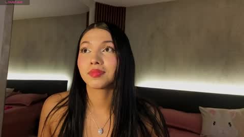 danna_peters online show from May 3, 11:57 am