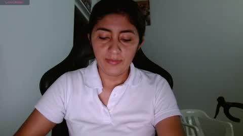 Danna online show from May 2, 9:29 pm