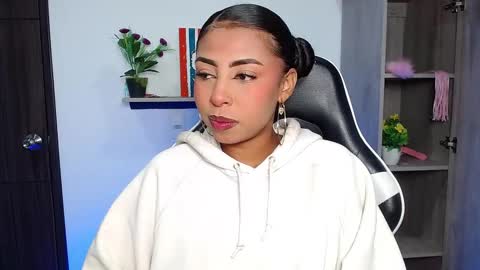 Danna online show from October 29, 9:02 am