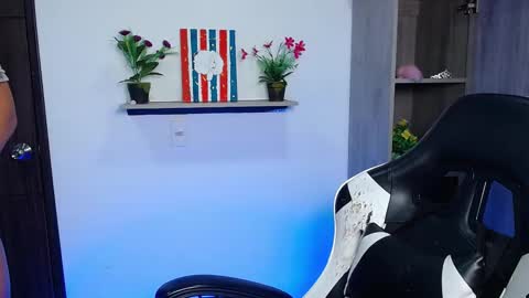 Danna online show from November 21, 10:50 am