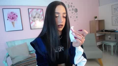 danna_wagner online show from February 18, 1:10 pm