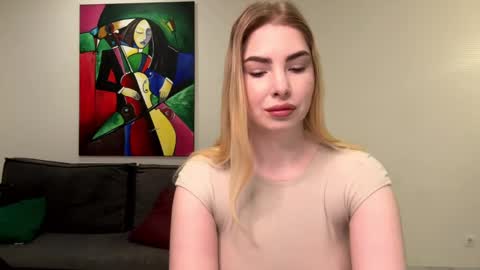 dannamissss online show from December 22, 9:31 pm