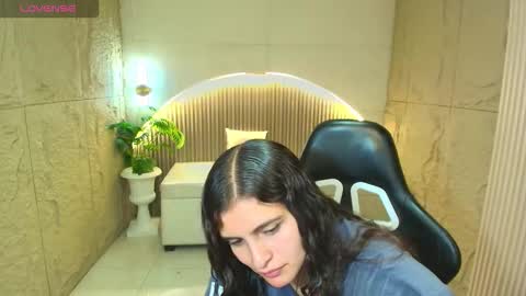 Dany online show from February 5, 1:47 pm