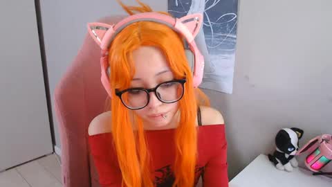 danyelleeyermann online show from May 6, 1:15 pm