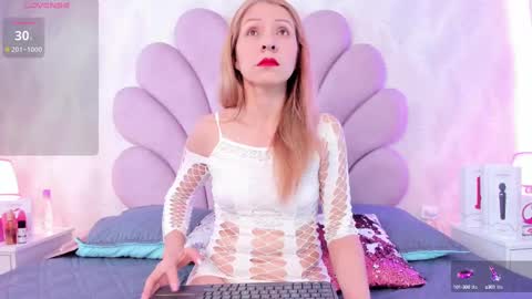 Snapshot of danyfreydell chatting on February 16, 4:10 pm online show from February 16, 4:10 pm