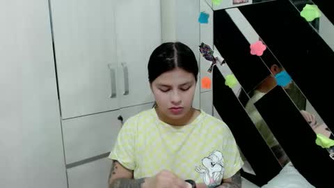 daphne877046 online show from March 2, 4:45 am