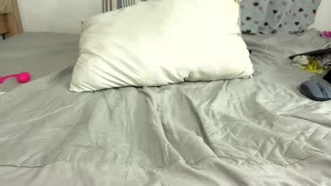 daphne985993 online show from March 15, 10:23 pm