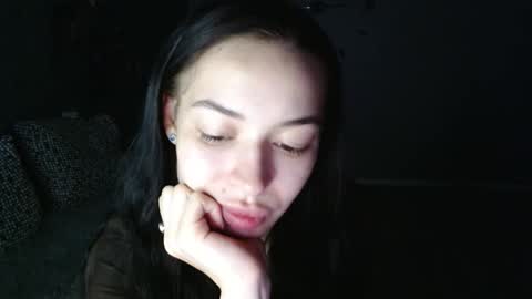 Daphne Darkthorn online show from November 6, 3:45 am