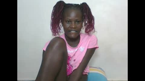 ESTHER online show from February 22, 8:40 am