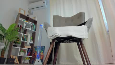 Snapshot of dariaa_doll chatting on October 6, 11:38 am Daria online show from October 6, 11:38 am