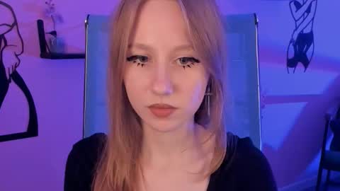 Daria Tate online show from September 18, 2:37 pm