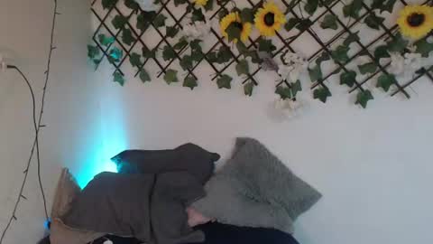 dark_flama online show from July 1, 3:28 am