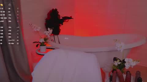 Lola online show from June 19, 2:16 am