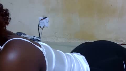 Snapshot of dark_princess1 chatting on October 16, 6:54 pm dark_princess1 online show from October 16, 6:54 pm