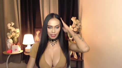 HAPPY BIRTHDAY MISTRESS MADRIANA online show from February 3, 10:58 am