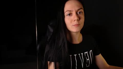 darkspark_ online show from October 27, 8:21 am