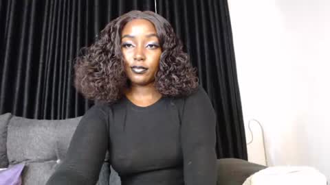darktanqueen online show from June 15, 4:12 am