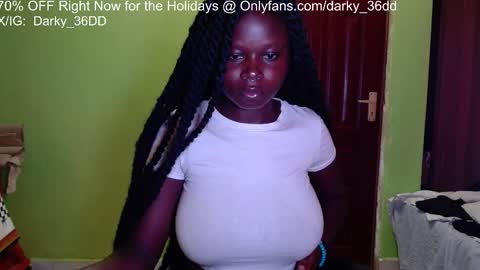 Snapshot of darky_36dd chatting on September 27, 7:04 am exclusive sexual content -- IGTwitterX darky 32dd online show from September 27, 7:04 am