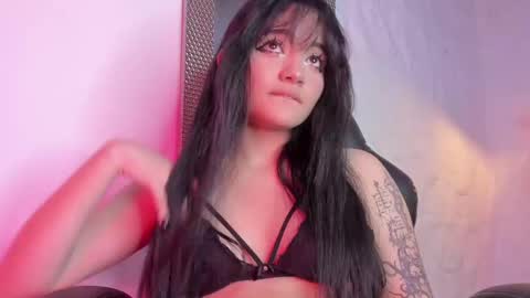 Snapshot of darky_doll chatting on September 22, 3:27 am Darky Doll online show from September 22, 3:27 am
