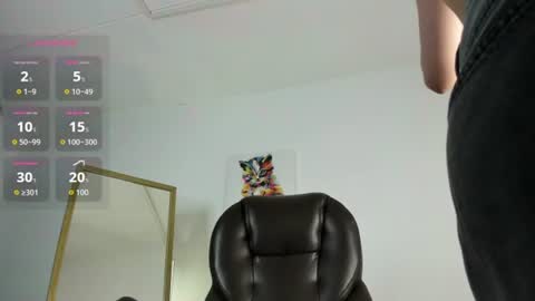 darling  online show from June 17, 10:05 am