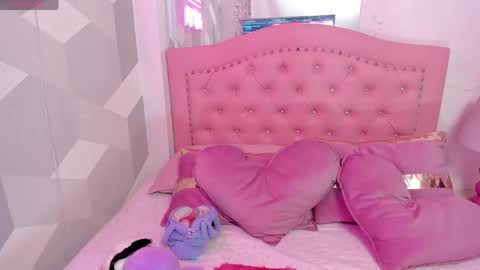 dashathompson online show from May 29, 1:42 pm